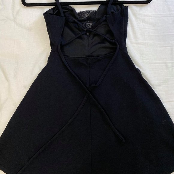 Heart Black Dress - Picture 6 of 8